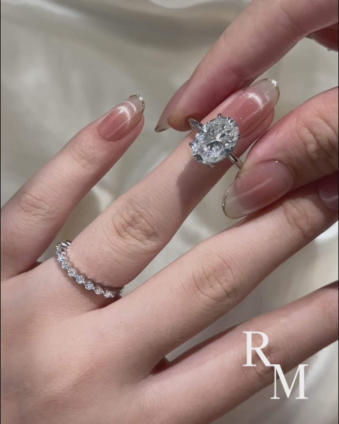 Solitaire 5.5Ct Oval Cut White Gold Moissanite Wedding Ring Set With Round Cut Wedding Band