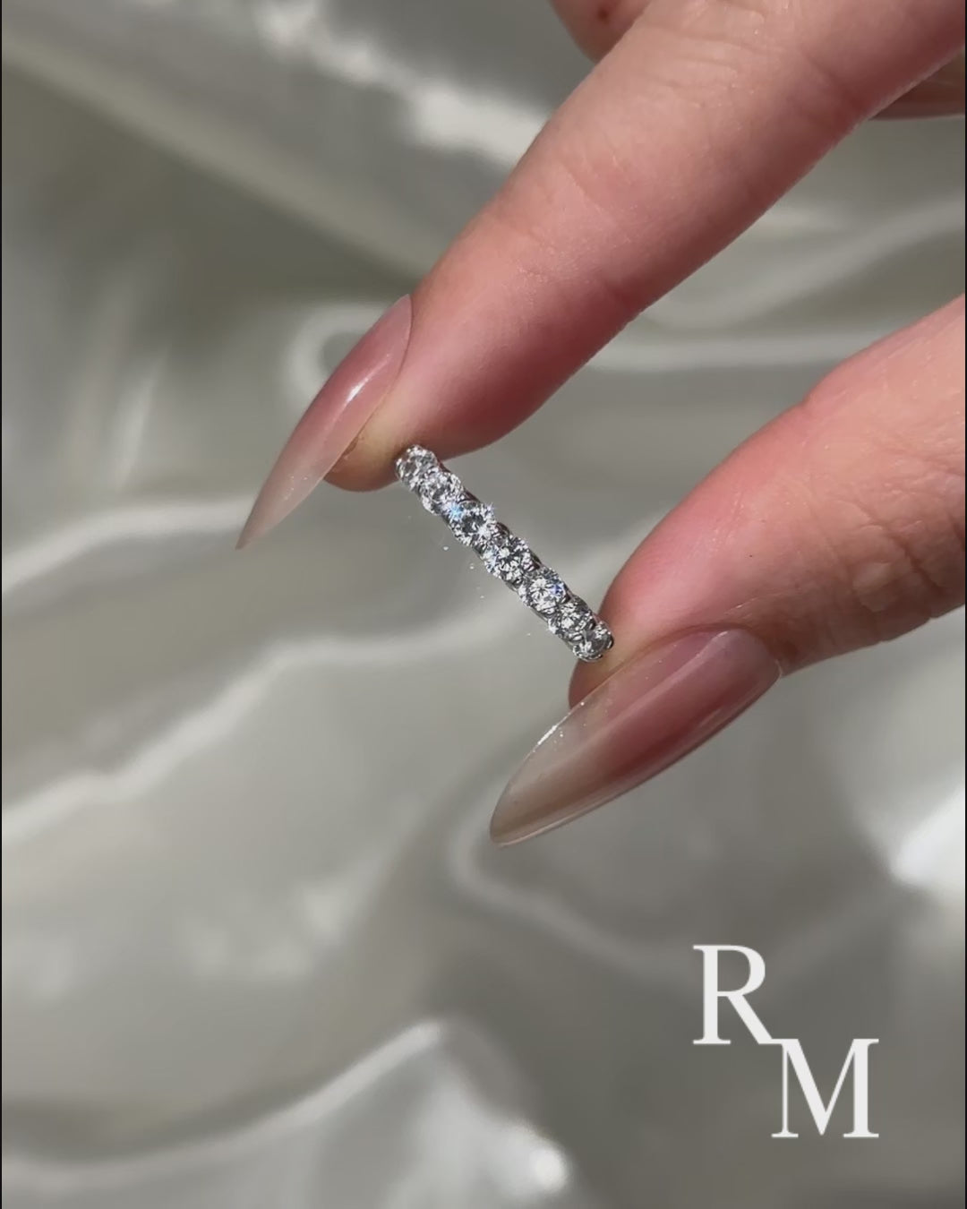 Rodiffy Moissanite 0.7Ct Round Cut White Gold Women's Wedding Band