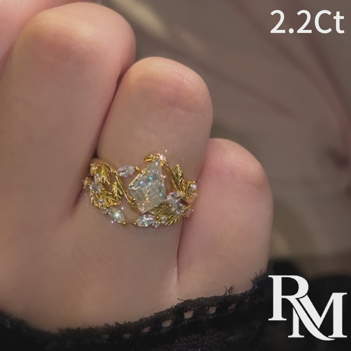 Moissanite 2.2Ct Kite Cut Enhancer Vintage Leaf Vine Ring Sets In Sterling Silver