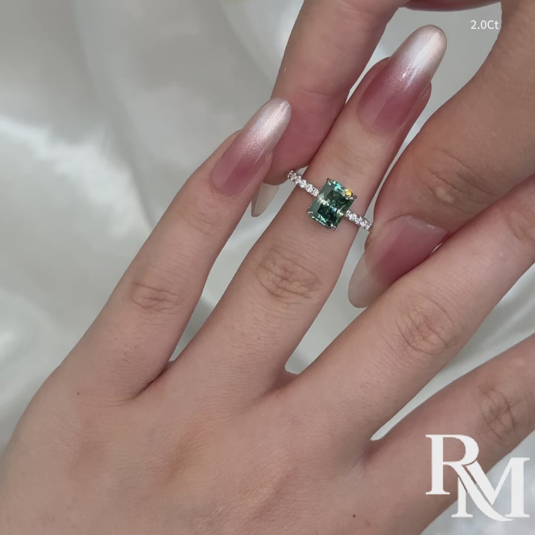 S925 Chic Moissanite 2.0Ct Radiant Cut Green Stone Travel Ring Everyday Wearable Ring For Women