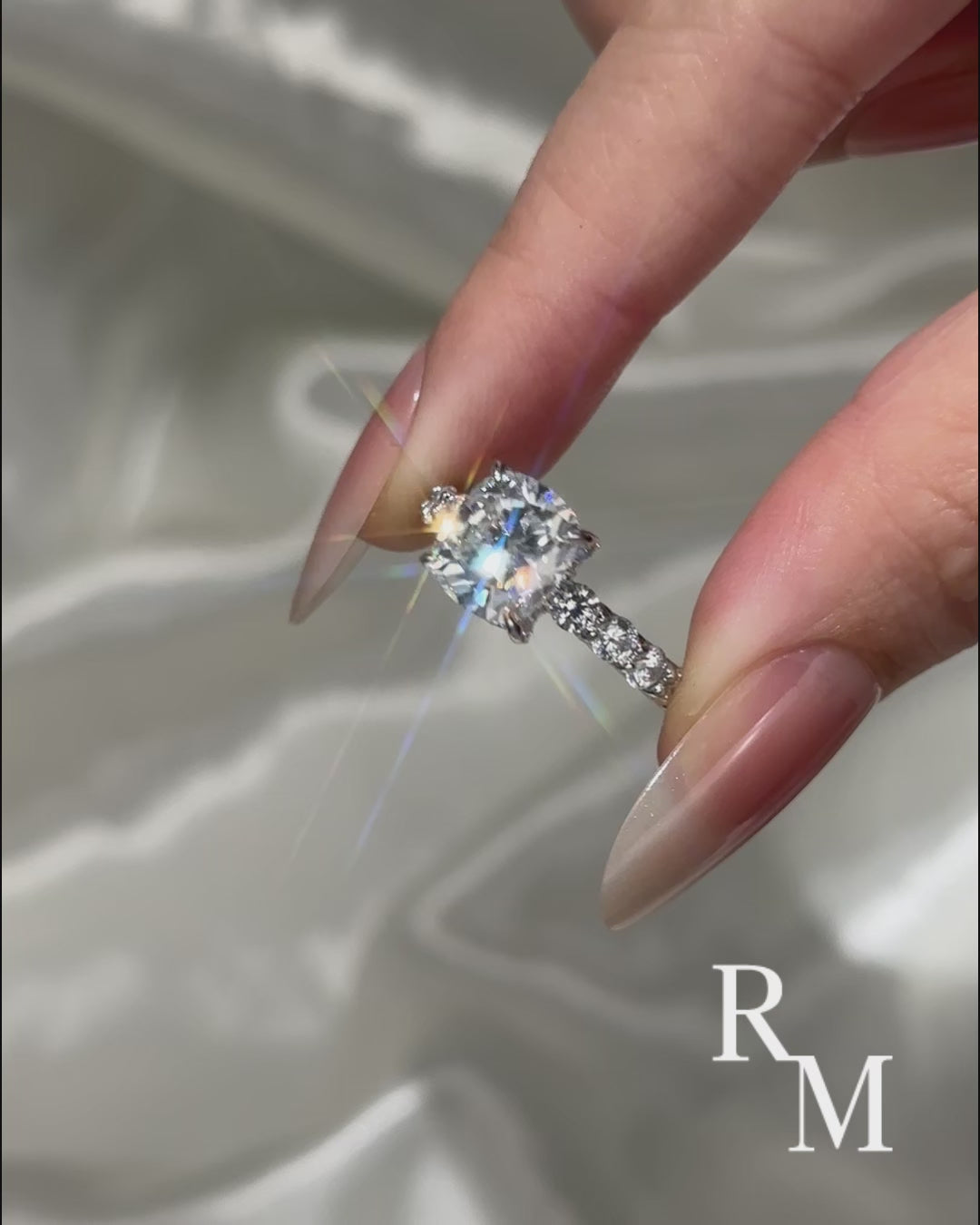 Rodiffy Moissanite 2.0 Ct White Gold Cushion Cut Bridal Ring