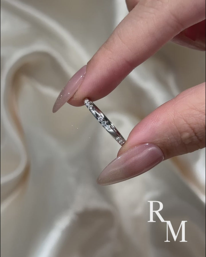 Classic Round Cut Wedding Ring In 925 Sterling Silver
