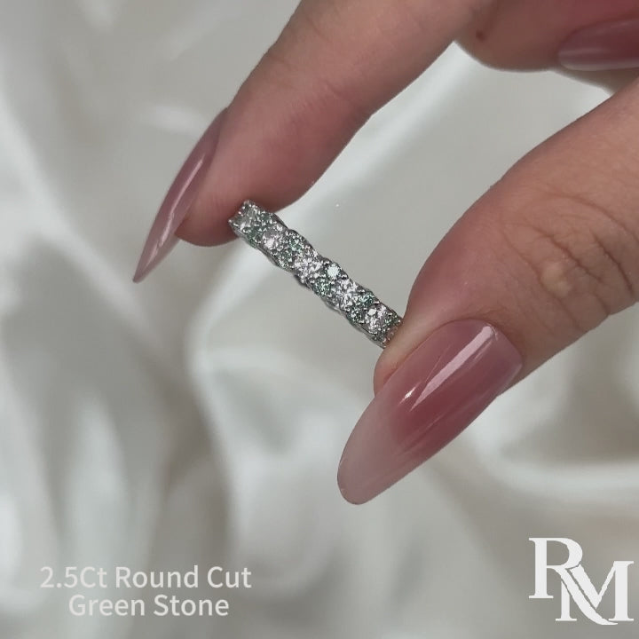 S925 Moissanite 2.5 Ct Round Cut Full White/Green Stone Wedding Band for Women