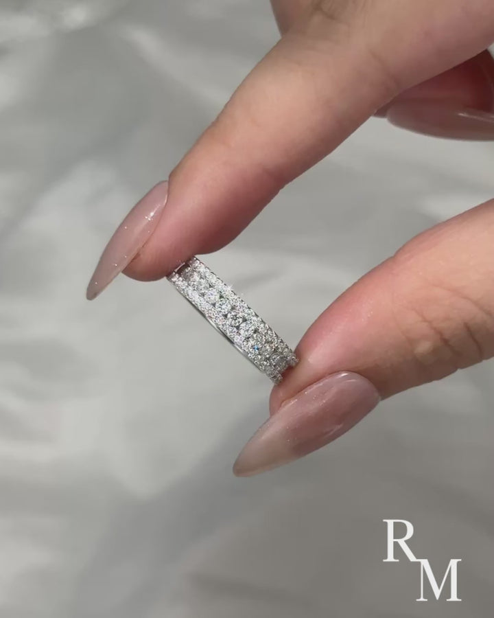 Moissanite 2.0Ct Classic Round Cut Wide Wedding Band In Sterling Silver