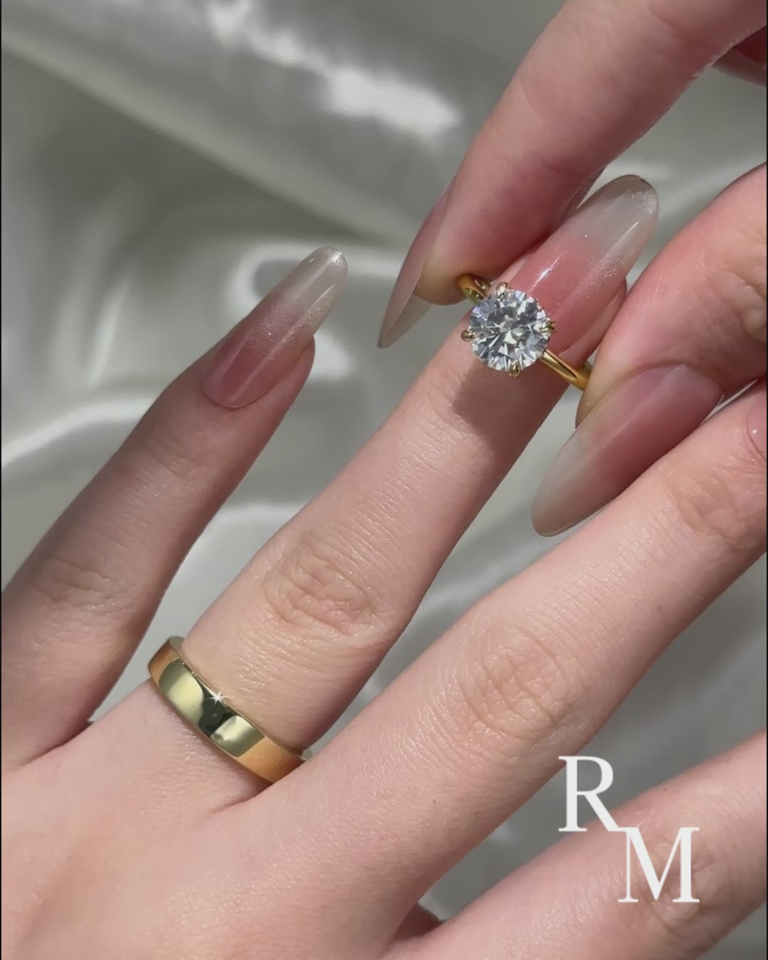 Rodiffy Moissanite 2.0 Ct Round Cut Yellow Gold Wedding Ring Set with Wide Band