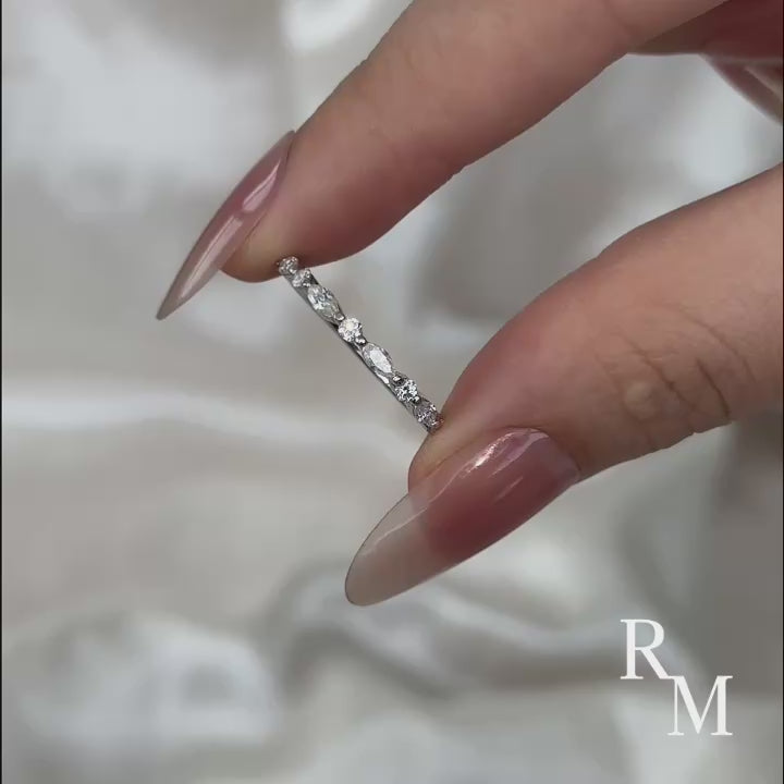 Rodiffy Moissanite 0.55 Ct Marquise-Round White Gold Wedding Band