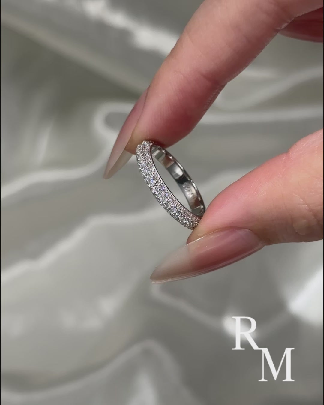 2.0Ct White Gold Pavé Moissanite Wedding Ring